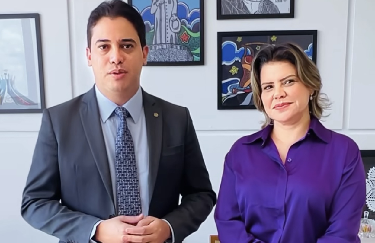 Deputado Federal Júnior Mano recebe Michele Queiroz, prefeita de Beberibe,  para tratar sobre investimentos em Saúde, Infraestrutura e desenvolvimento turístico da cidade.