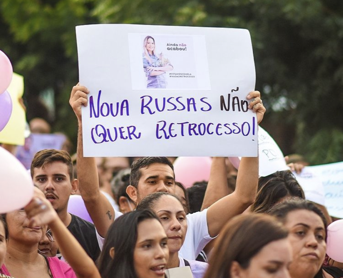População de Nova Russas vão as ruas protestar contra cassação de prefeita